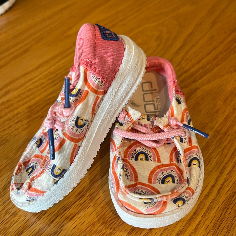 Dudes toddler girl size 5